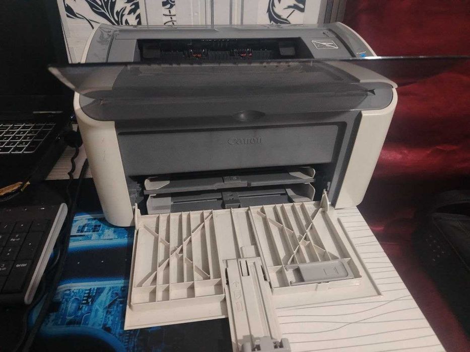 Принтер Canon lbp2900, идеалний, картридж оргинал, 1 йил гарантия