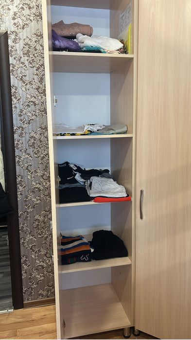 Продам угловой шкаф