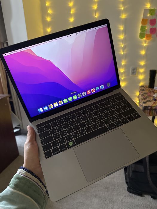 MacBook Pro 13” Touch Bar (4 Thunderbolt) — 512/16 GB RA