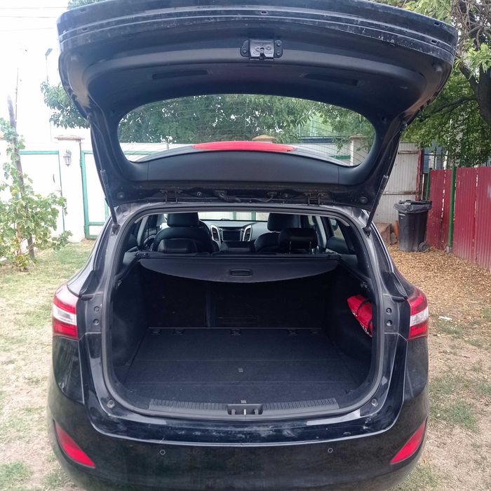 Vând Hyundai i30 break 1,6 diesel, 136cp, 2017