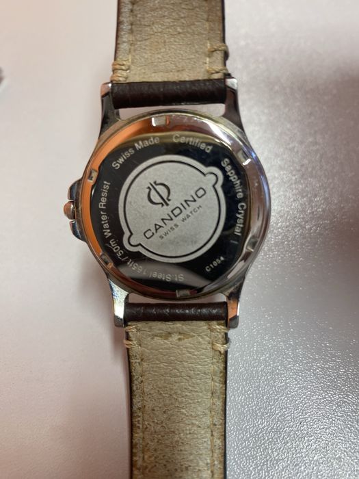 Часовник CANDINO