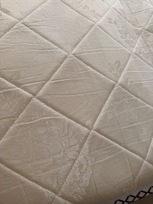 Матрас сатылады (продается)