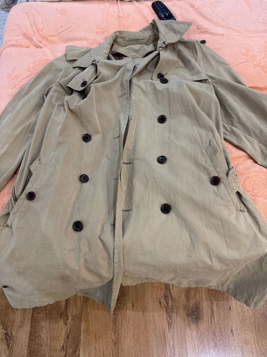 Продам плащ бежевый легкий