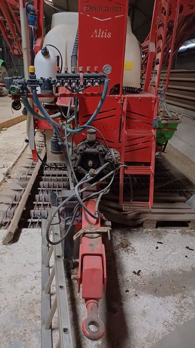 Met tehnofavorit 2015 2500 litri full hidraulic diuze antivant 24m