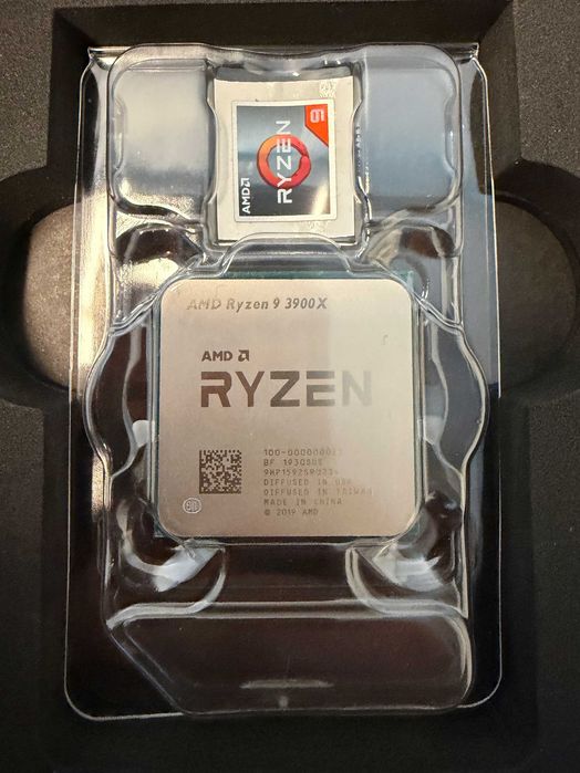Procesor AMD Ryzen 9 3900X – cutie completă, cu coolerul original (Wraith Prism)