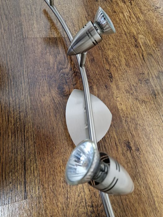 Лампа за таван !!