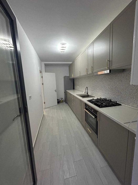 Inchiriez garsoniera decomandata Noua