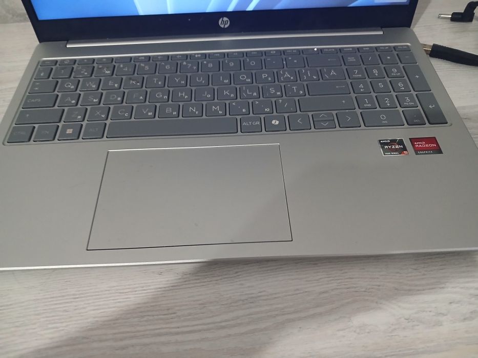 Hp 15 Ryzen 5,Ssd 512gb, ddr5 16gb