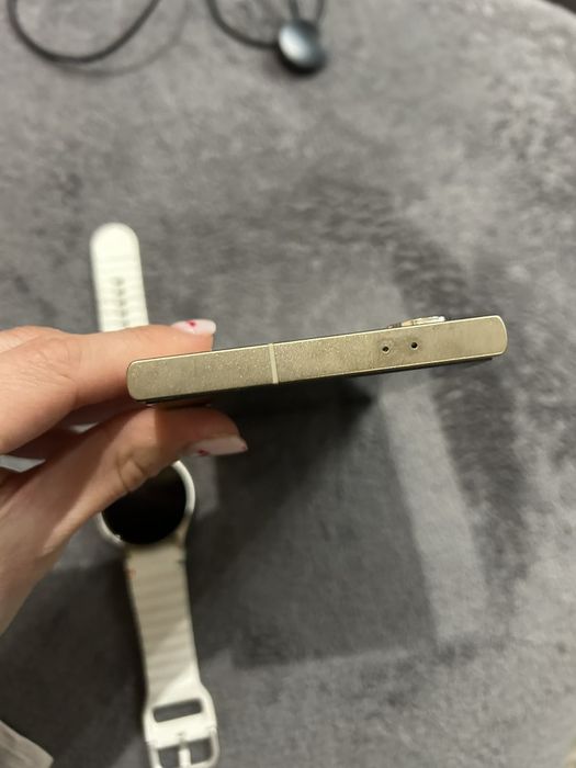 Samsung Galaxy S 24 Ultra и Galaxy Watch 7