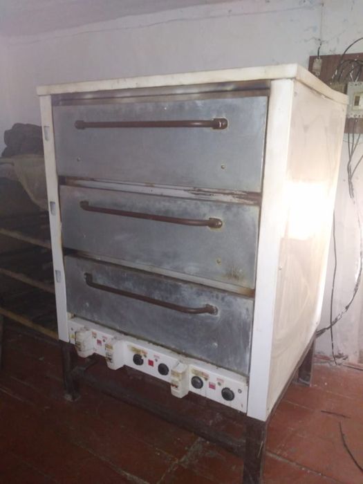 Тестомес и печка для пекарни