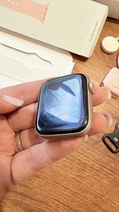 Apple Watch Series 6 40mm Rose Gold, GPS, cutie + încărcător + curele