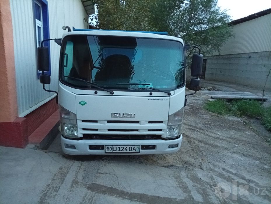 Isuzu 2011йил...
