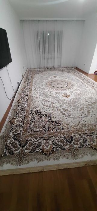 Продам ковры 3 шт.