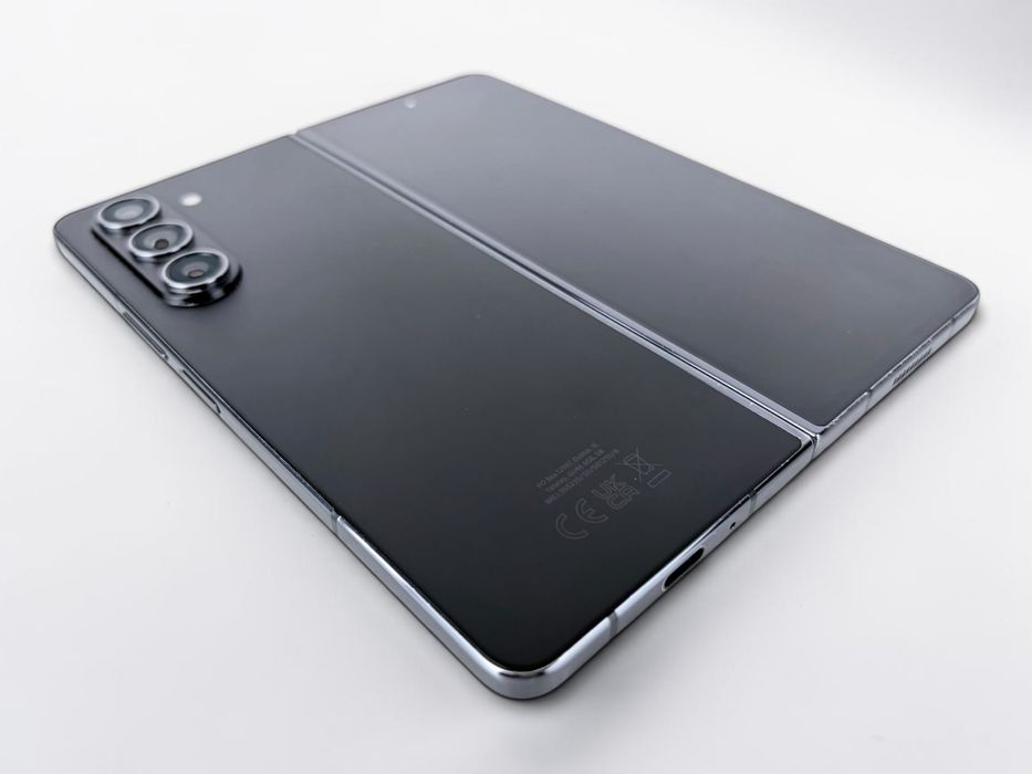 Samsung Galaxy Z Fold 5 5G 512GB 12RAM Black Гаранция!