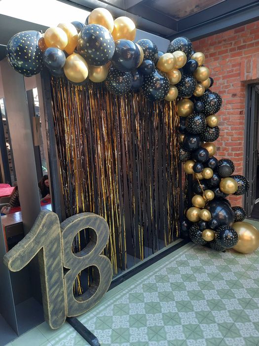 Foto corner 18 ani
