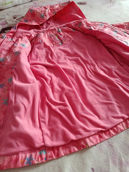 Яке дъждобран за момиченце