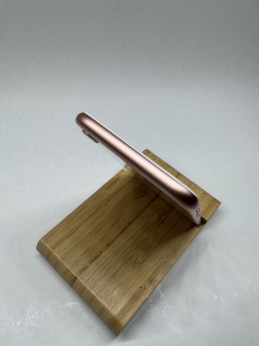 Apple iPhone 8 Gold Neverlocked ca nou