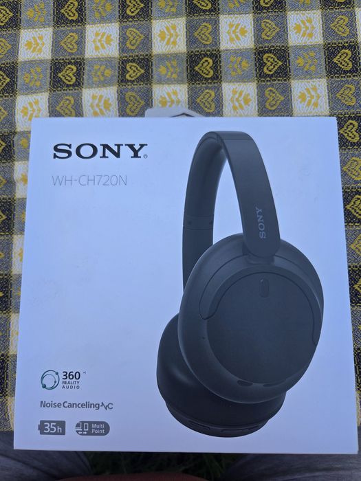 Casti Sony WH-CH720N sigilate ,pret 280 lei.