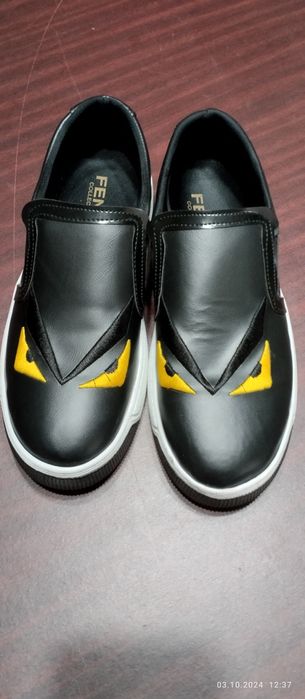 Мужская обувь слипоны