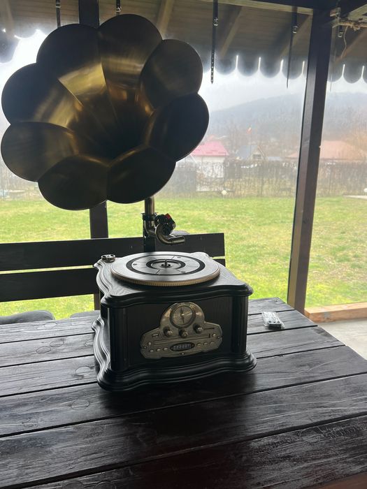 Gramofon model retro,fabricatie 2022
