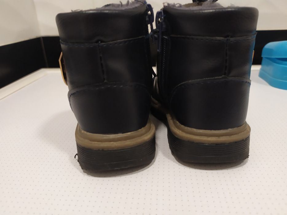 Сапожки-ботинки  на ребенка