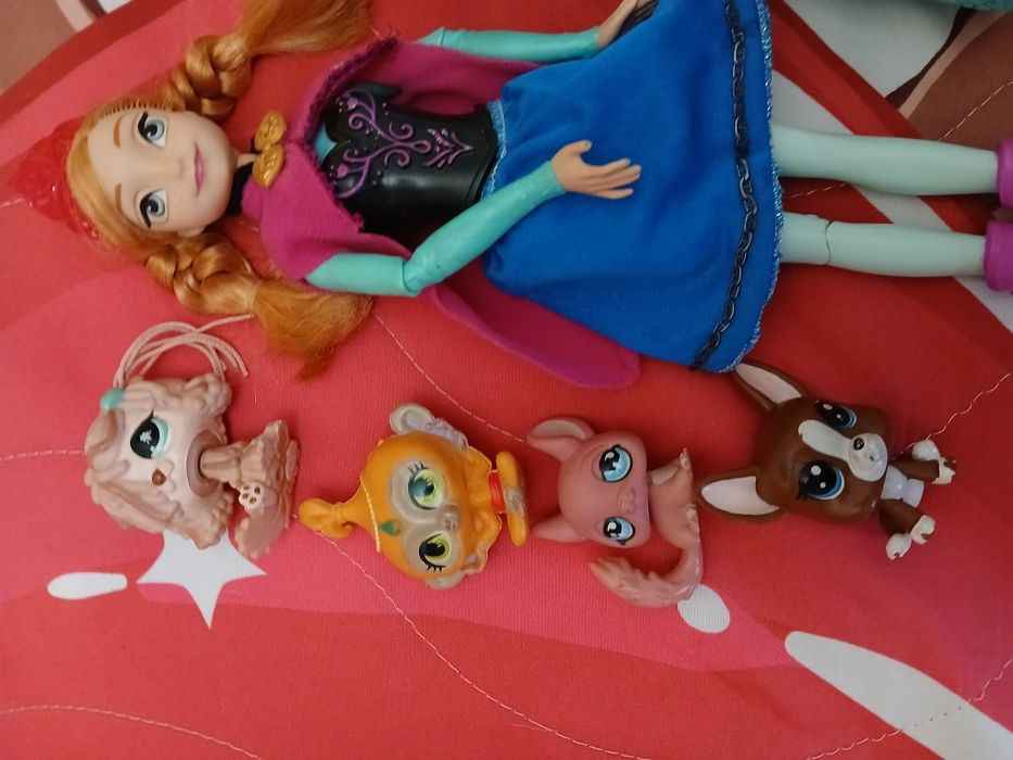 Куклы и зверюшки