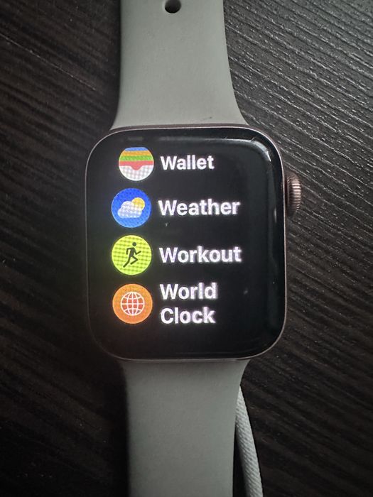 Apple Watch - SE aluminium Gold