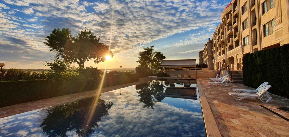 Дава се под наем Заведение в Поморие - 654 кв.м за 34911.54 € - Снимка #4