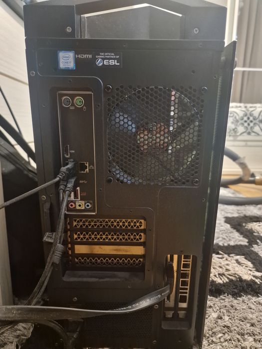 Calculator si monitor Gaming Msi
