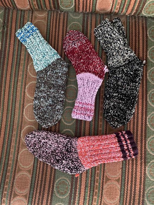 Ciorapi lana /Fular/haine/etc handmade !   (se poate si la comanda)