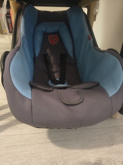 Vând scoica bebeluș