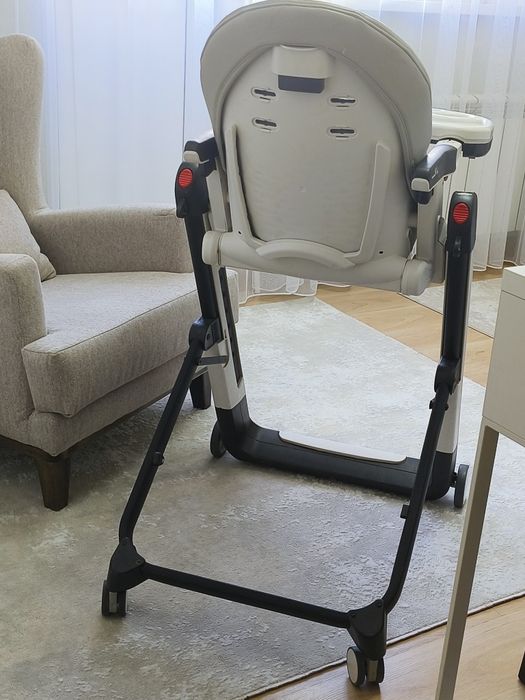 Продам стул для кормления 10000 т