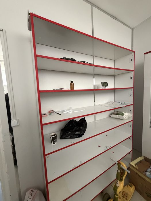 Аптека учун таййор мебел витрина сотилади