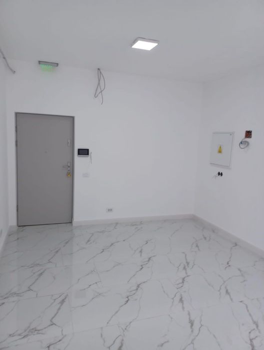 Închiriere spațiu comercial