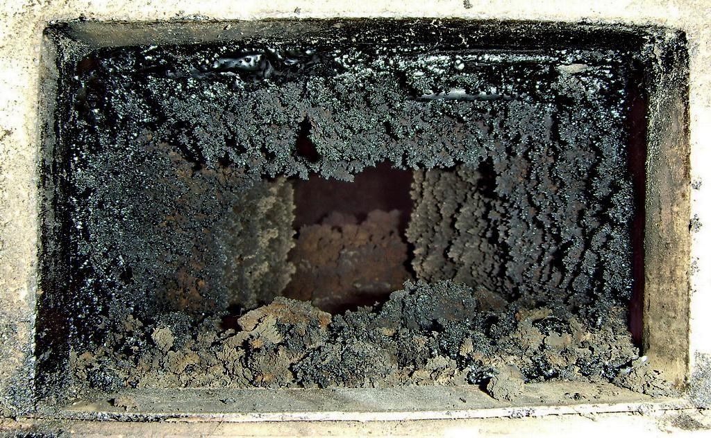 Где находятся колодцы в печке Чистка дымохода аппаратом, 5000тг без разбора колодцев - Прочие услуги Павлодар 