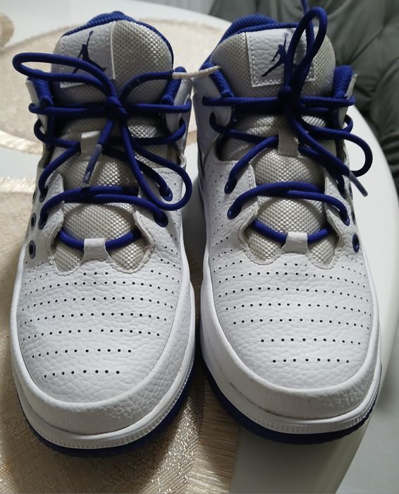Ghete Air Jordan originale marimea 38, interior 24cm.