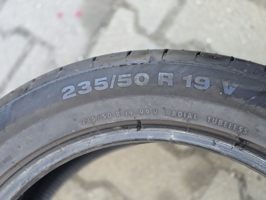 235 50 19 Continental