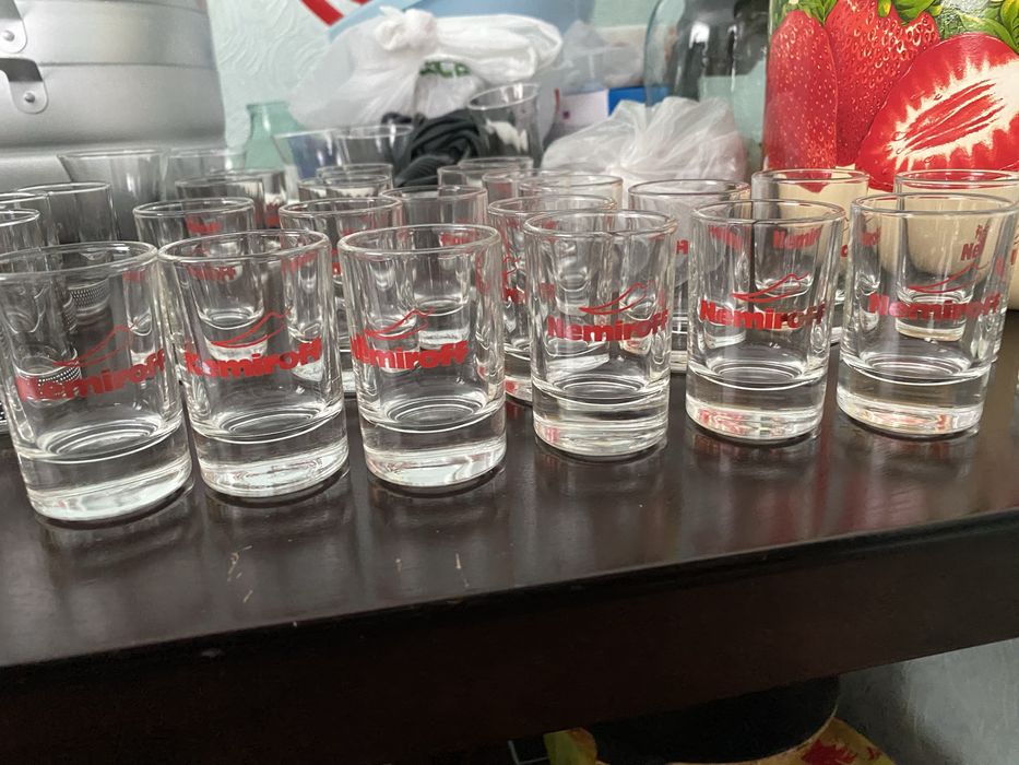 Продаются стопки, рюмки