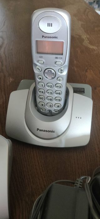 Стационарни телефони-двойка