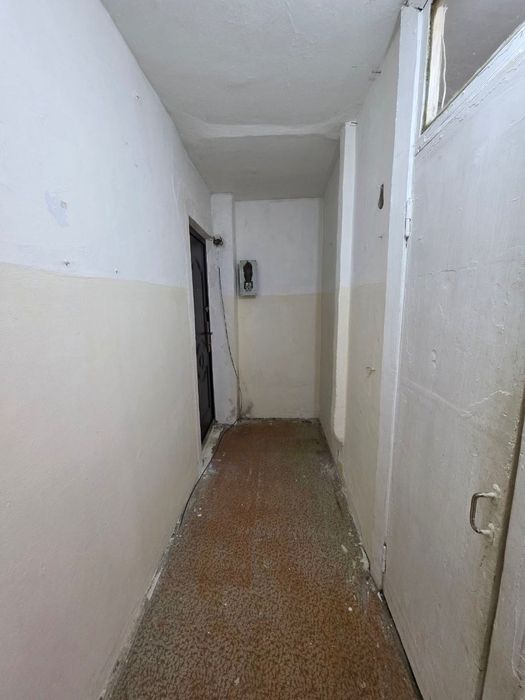 Продам 2 ком квартиру на 2 этаже Партсъезд