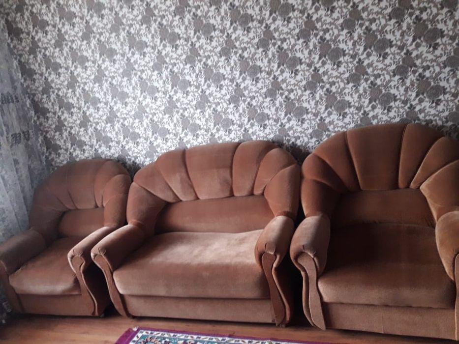 Диван для гостиной