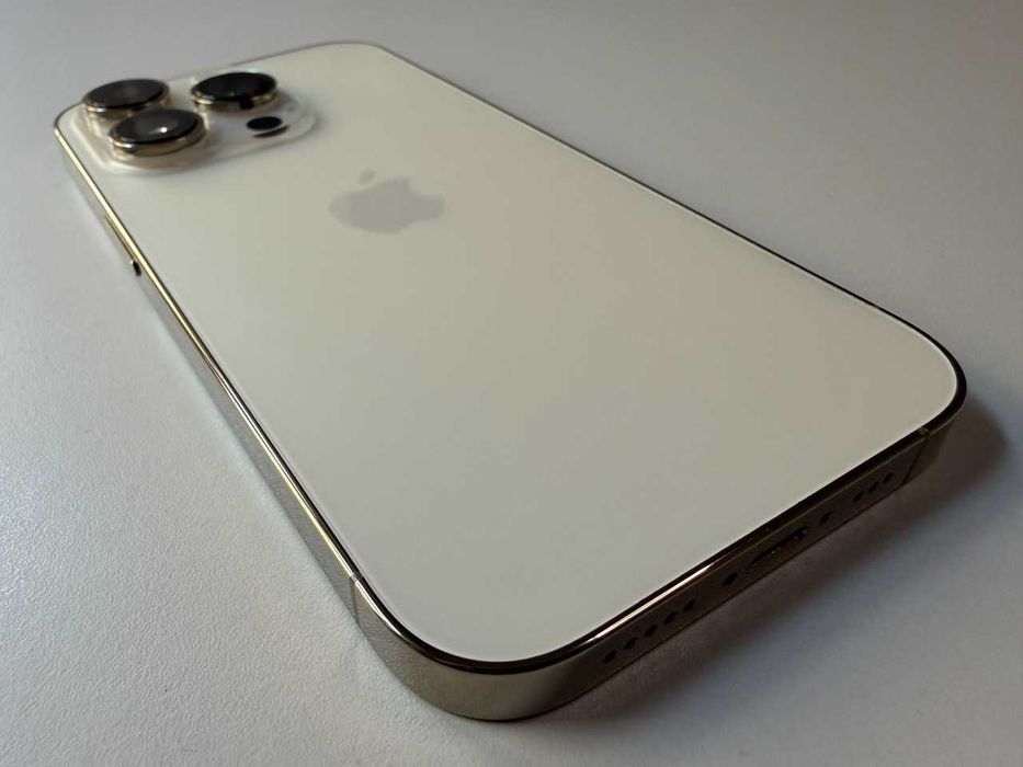  Apple / iPhone 14 Pro 128 Gb / Gold