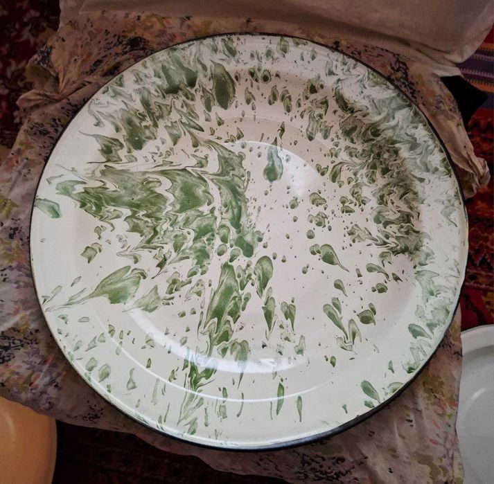 Ляганы эмалированные советские 2шт.