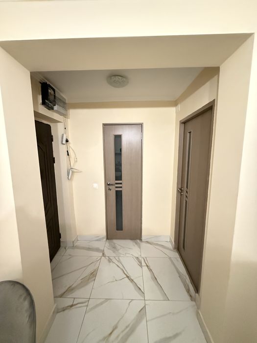 Apartament cu doua camere decomandat
