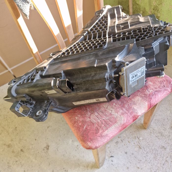 Skoda Superb face 2021 ляв фар