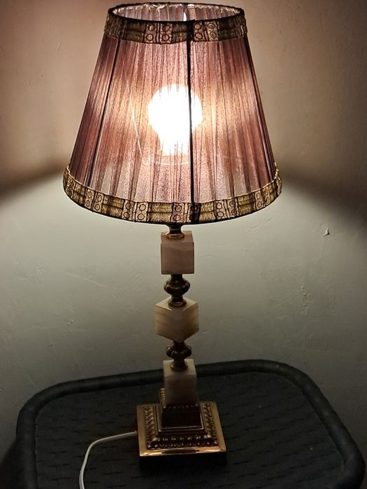 Винтидж настолни лампи