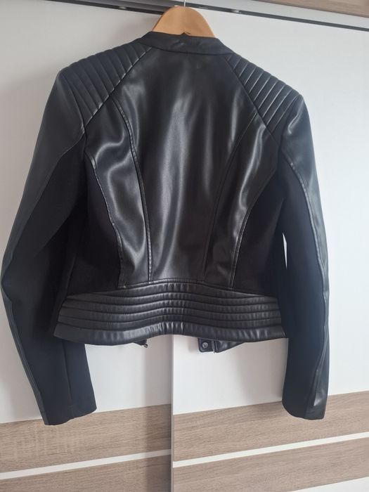 Дамско кожено яке Guess