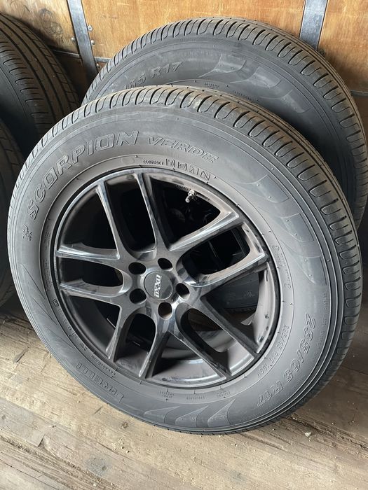 Джанти с Гуми  Pirelli Scorpion 235/65/17.