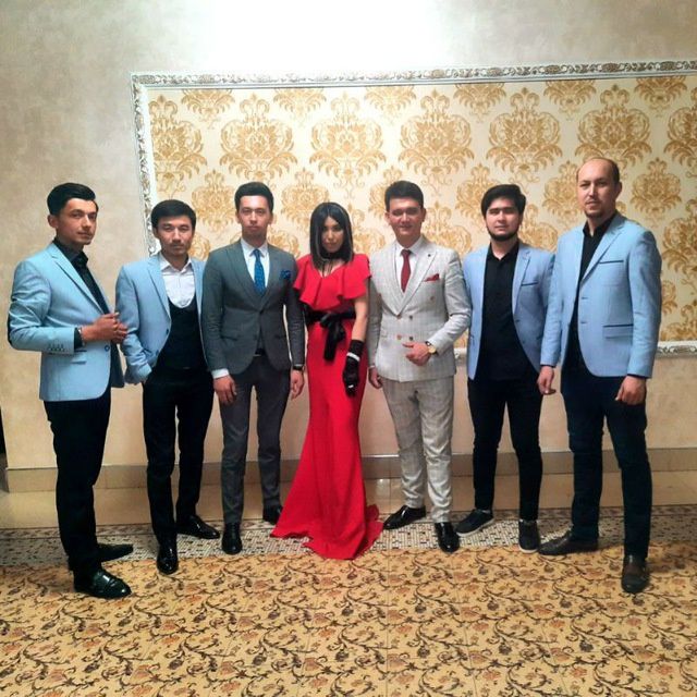 Honanda. Dejur. To'y. Islomiy to'y. Gruppa