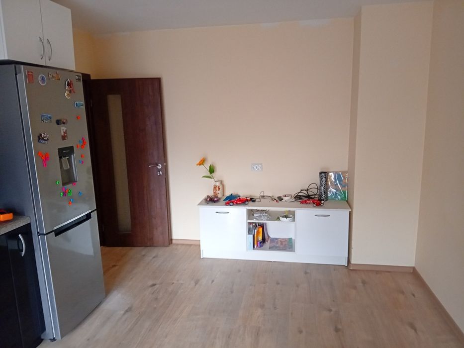 Продава се Тристаен апартамент в Благоевград, Еленово 2 - 85 кв.м за 1000 €/кв.м - Снимка #2